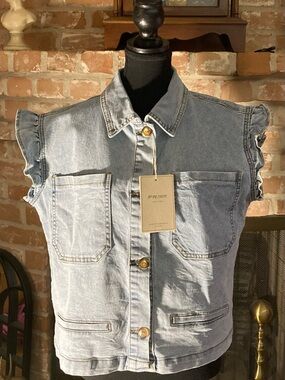 PEIHOT Light Wash Denim Top with Pocket Detail And Ruffled Sleeves
